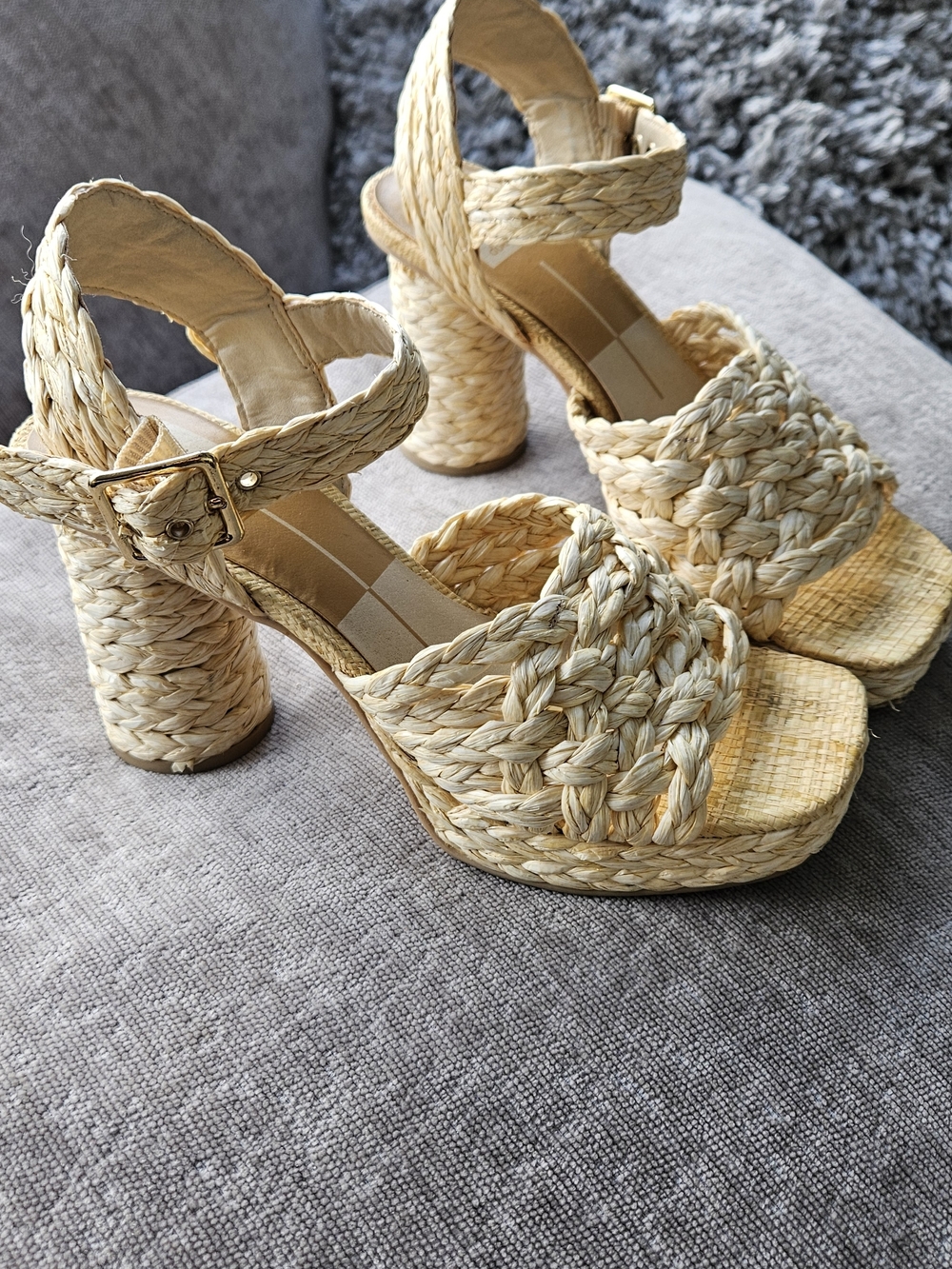 Dolce Vita Blonde Raffia Wedge Slip-On Sandals Women Size 7.5